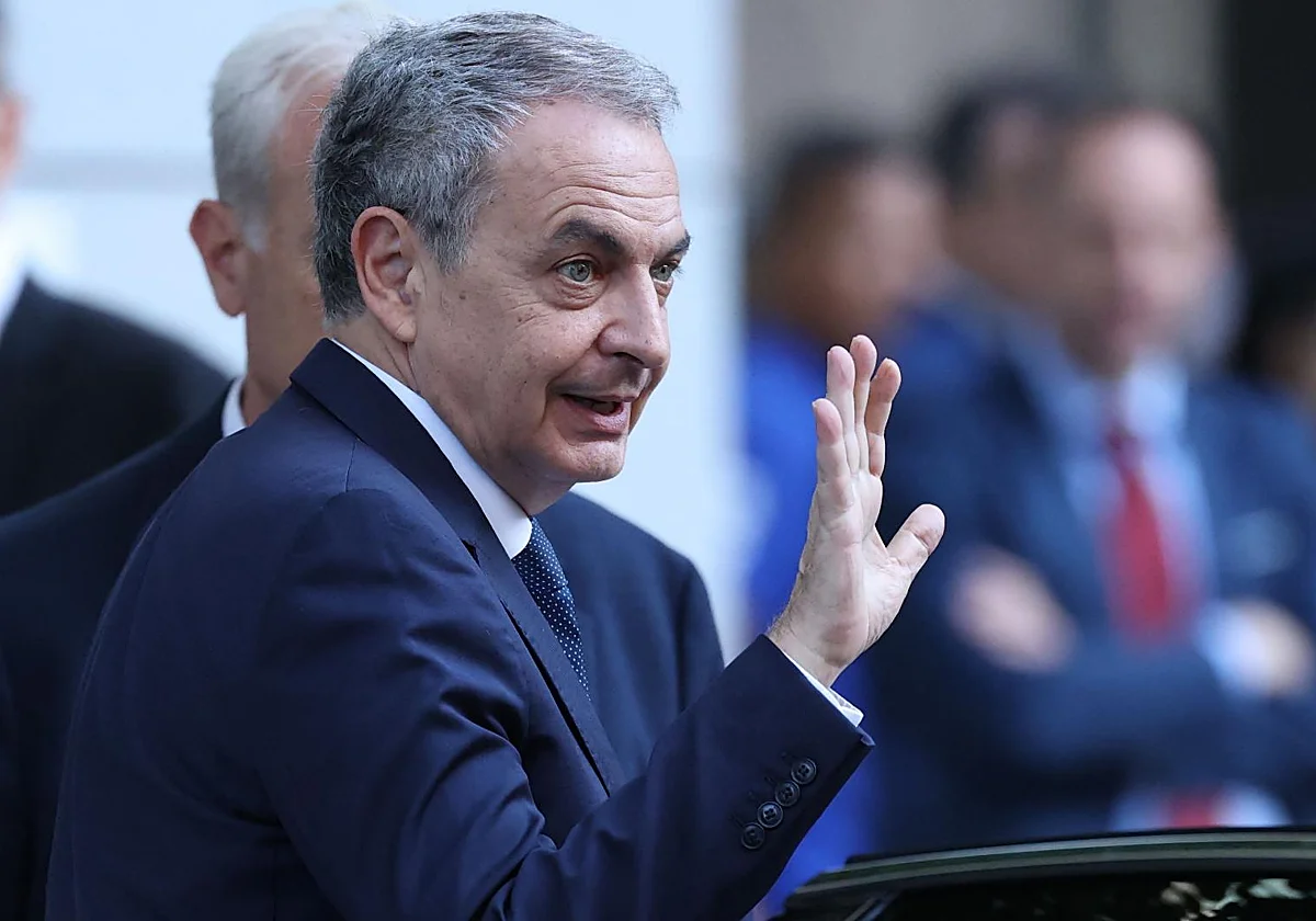 ¿Qué implica que Zapatero mantenga el pasaporte diplomático?