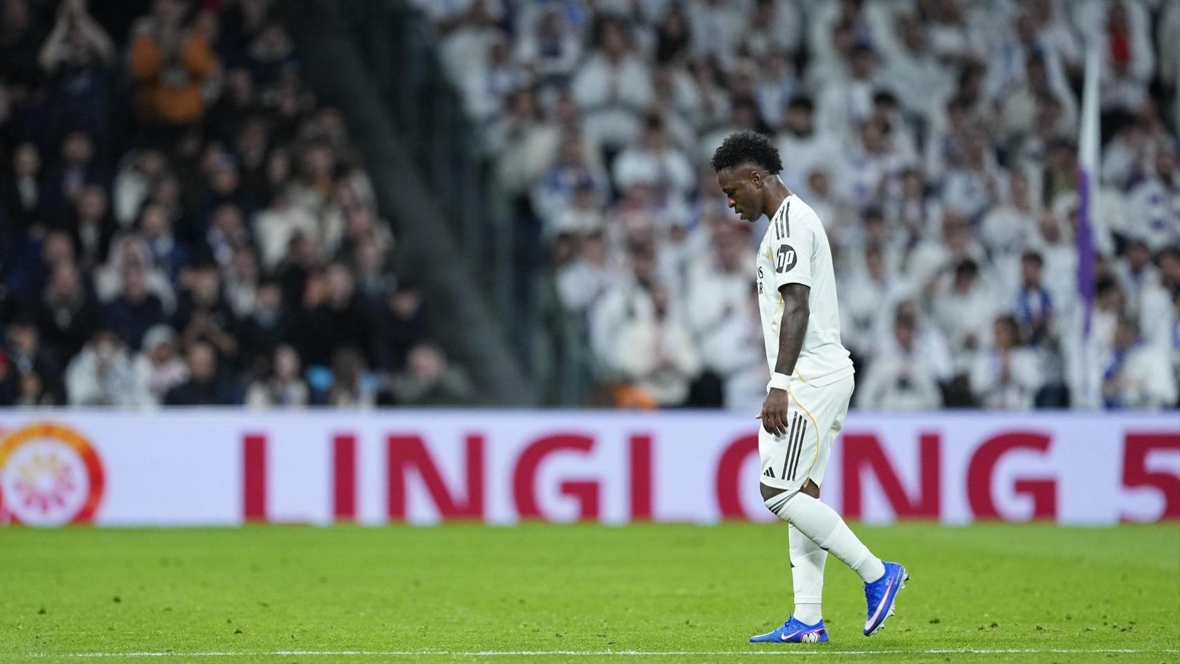 El 'annus horribilis' de Vinicius: 13 goles en un 2025 entre pitos y despechos con la sombra de una renovación enquistada