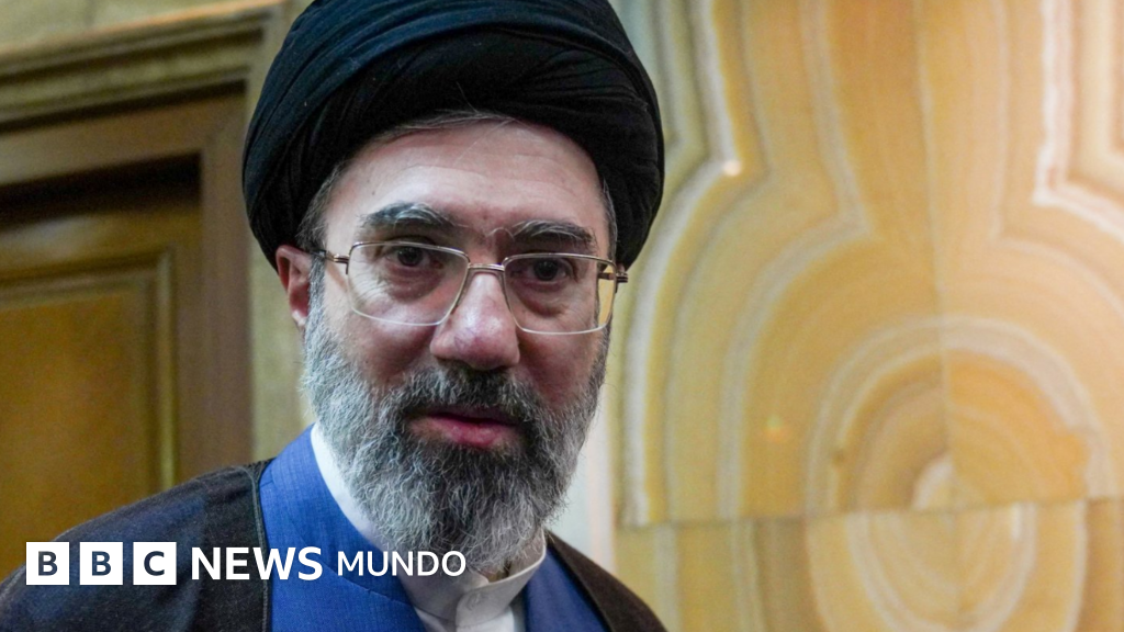 El líder supremo de Irán asegura que Trump suscribió el acuerdo entre ambos países por "desesperación"
