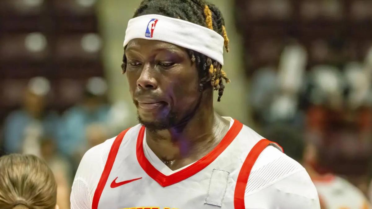 Acaba la temporada para el español Eli Ndiaye sin llegar a debutar con los Hawks