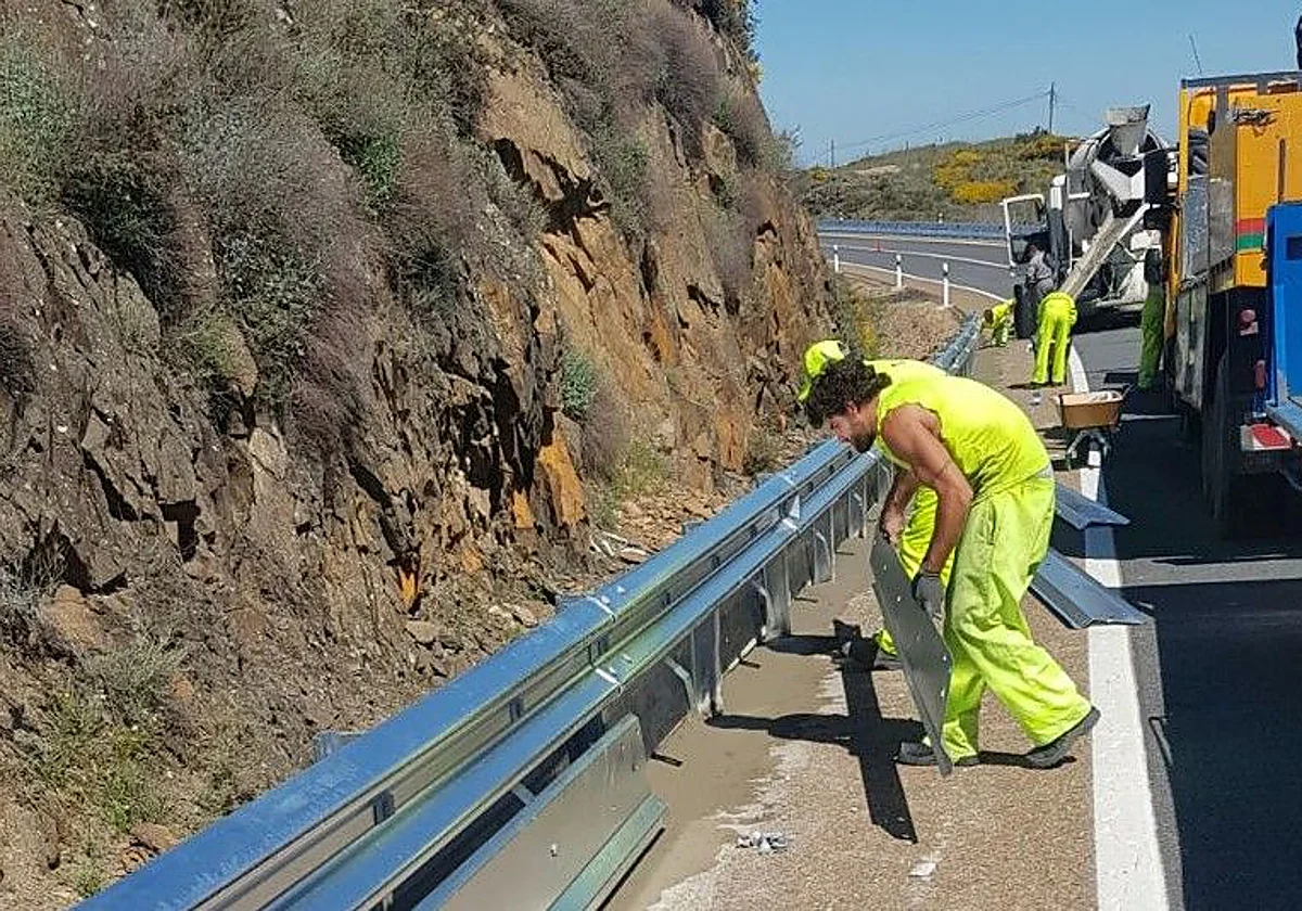 La Junta destina 14 millones para renovar la señalización de las carreteras autonómicas