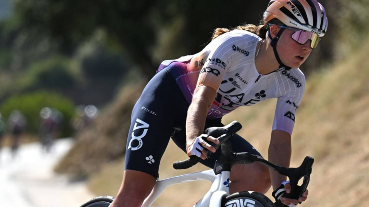 Paula Blasi denuncia el robo de su bicicleta en la Volta a Catalunya