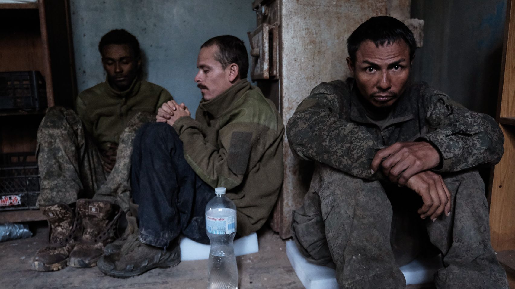 "El Ejército ruso nos engañó", prisioneros colombianos en Ucrania denuncian una red en Facebook al servicio de Putin