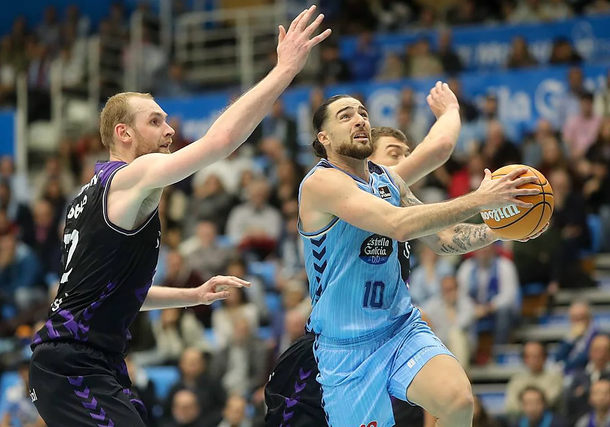 Francis Alonso, máximo anotador nacional de la jornada