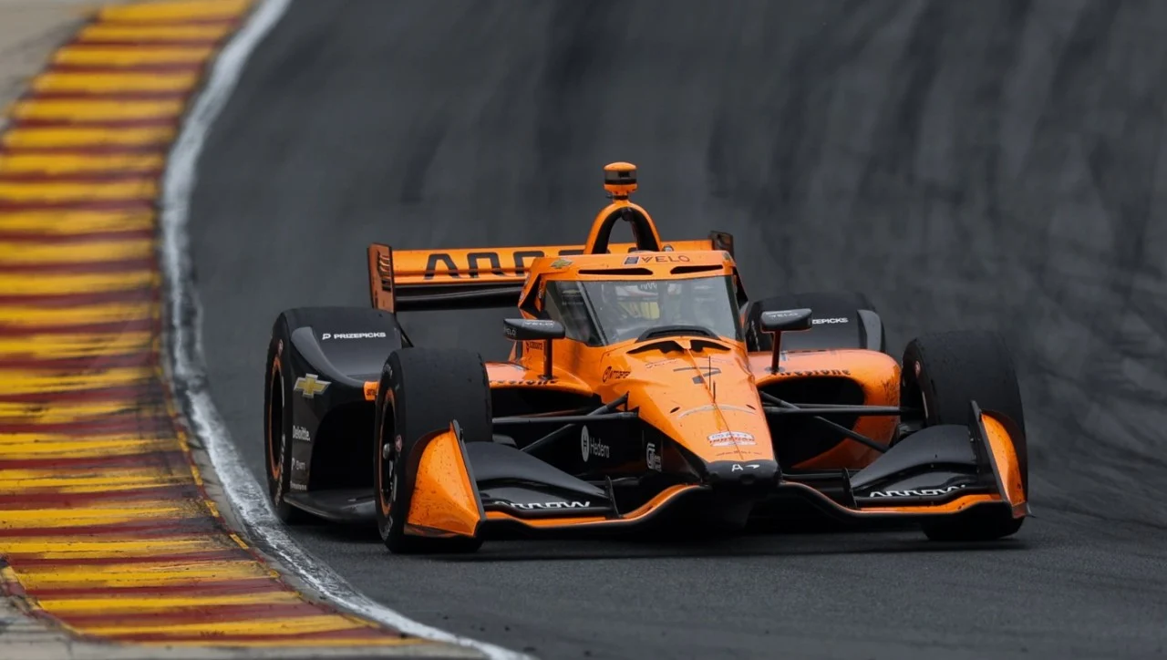 Christian Lundgaard emerge victorioso en la coctelera de Road America; quinto Palou