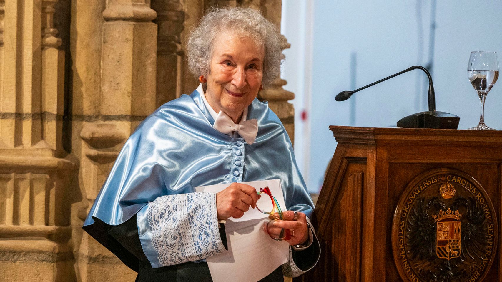 Margaret Atwood: "Nunca en la era moderna se han prohibido tantos libros como ahora en EE. UU."
