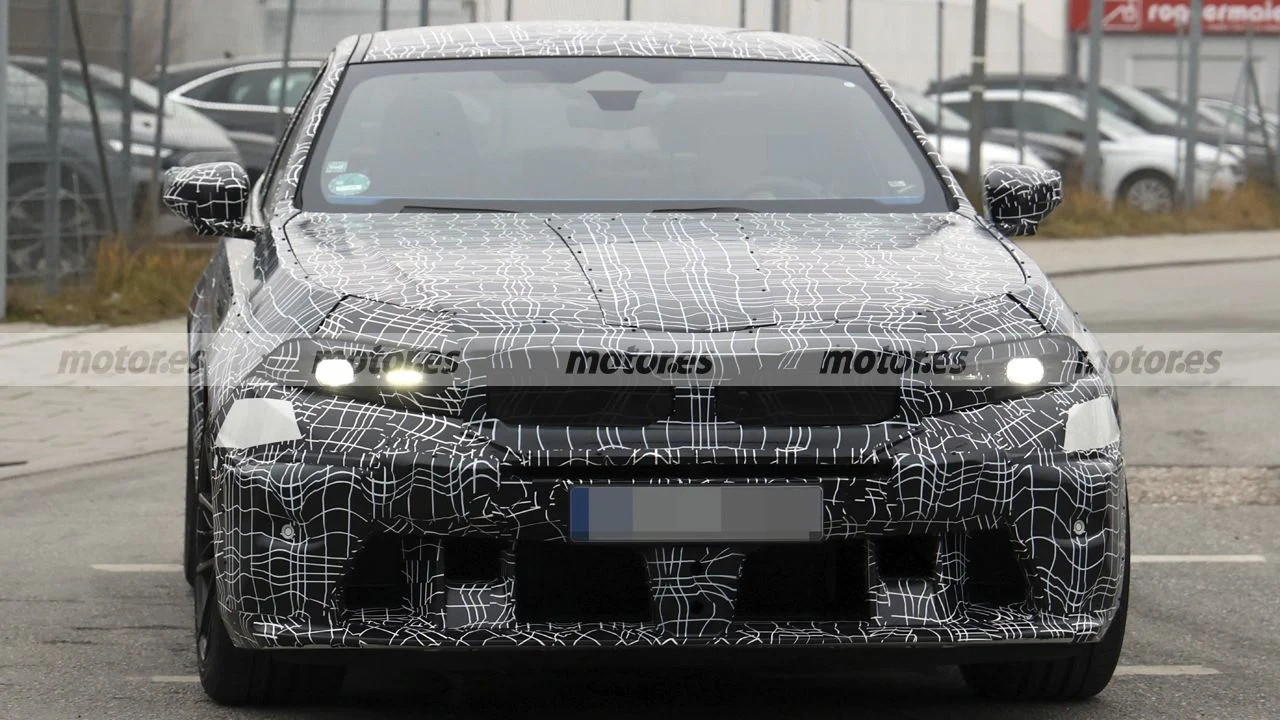 El nuevo BMW M5 2027 entra en su fase final con un diseño revisado que le devuelve su carácter más puro