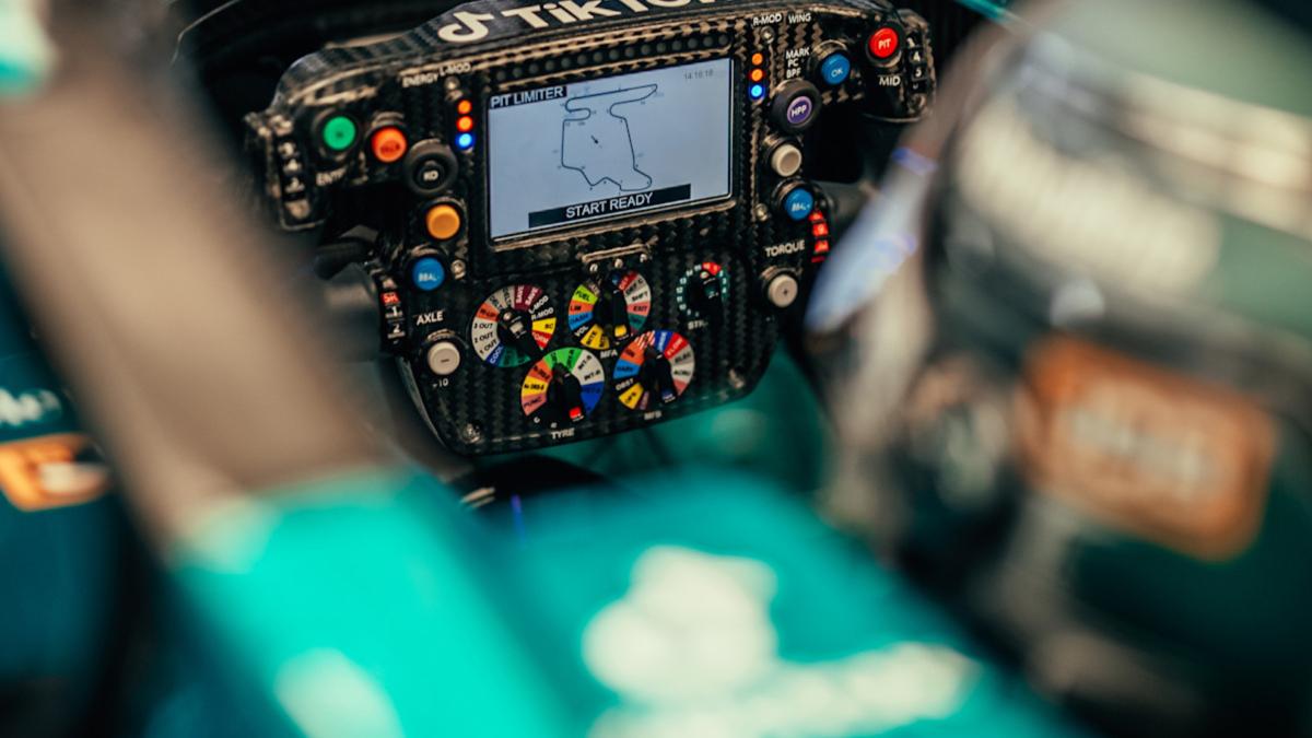 Aston Martin pide calma con Honda