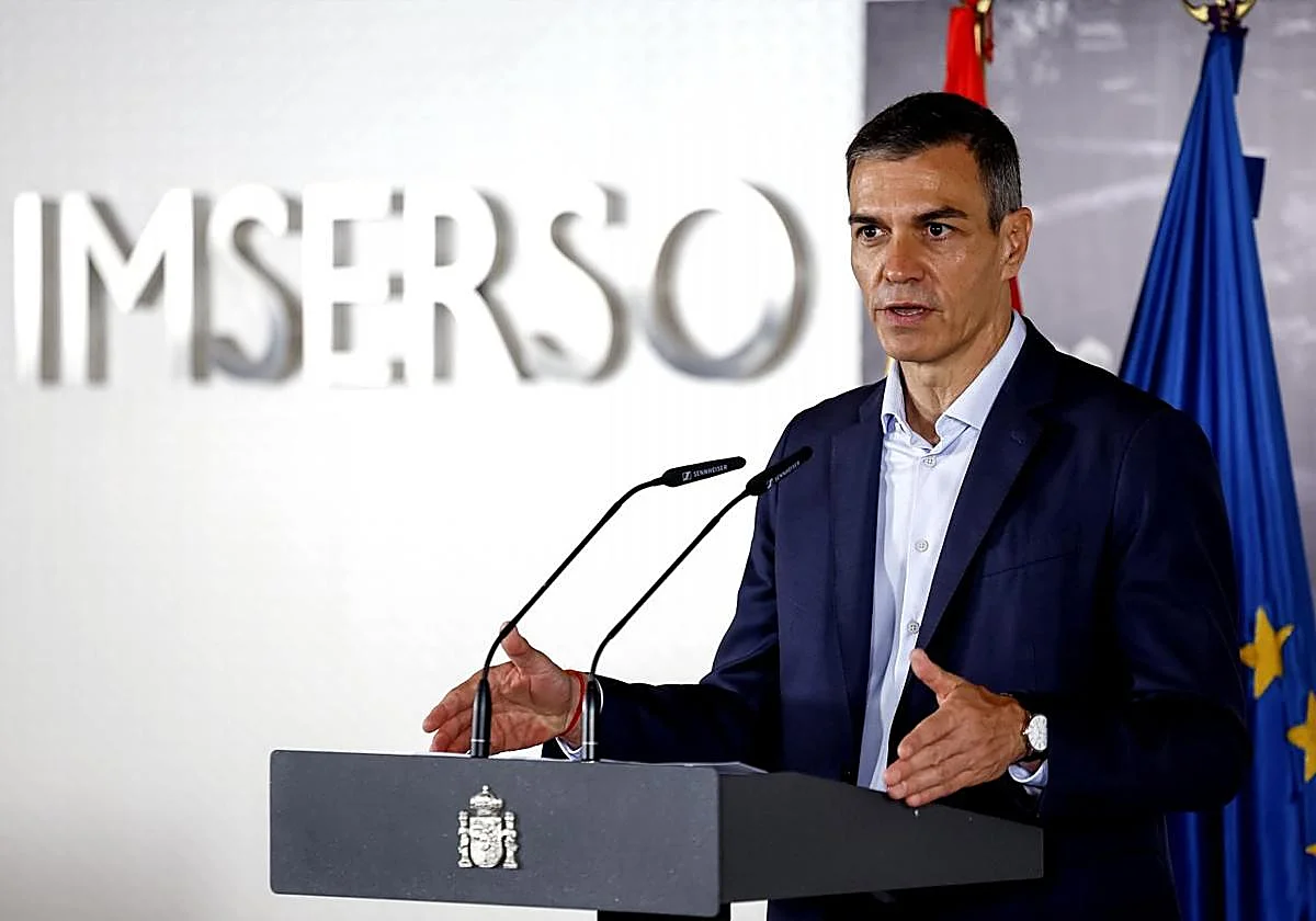 Sánchez se parapeta tras la agenda social para esquivar el 'caso Ábalos' y defender la continuidad del Gobierno