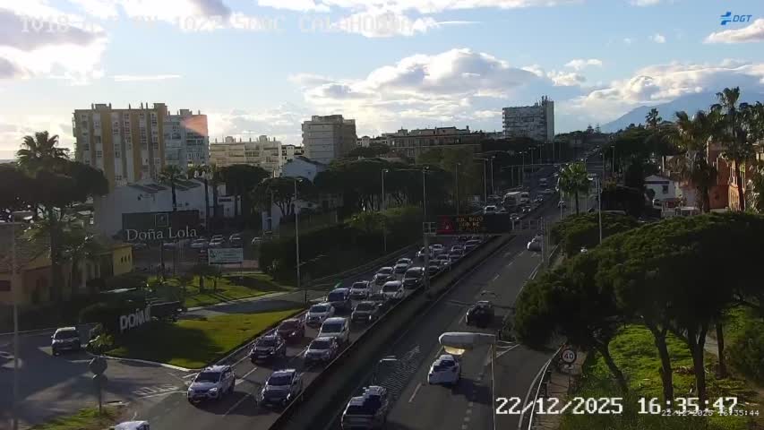 Dos accidentes en Mijas y Marbella complican el tráfico en la A-7