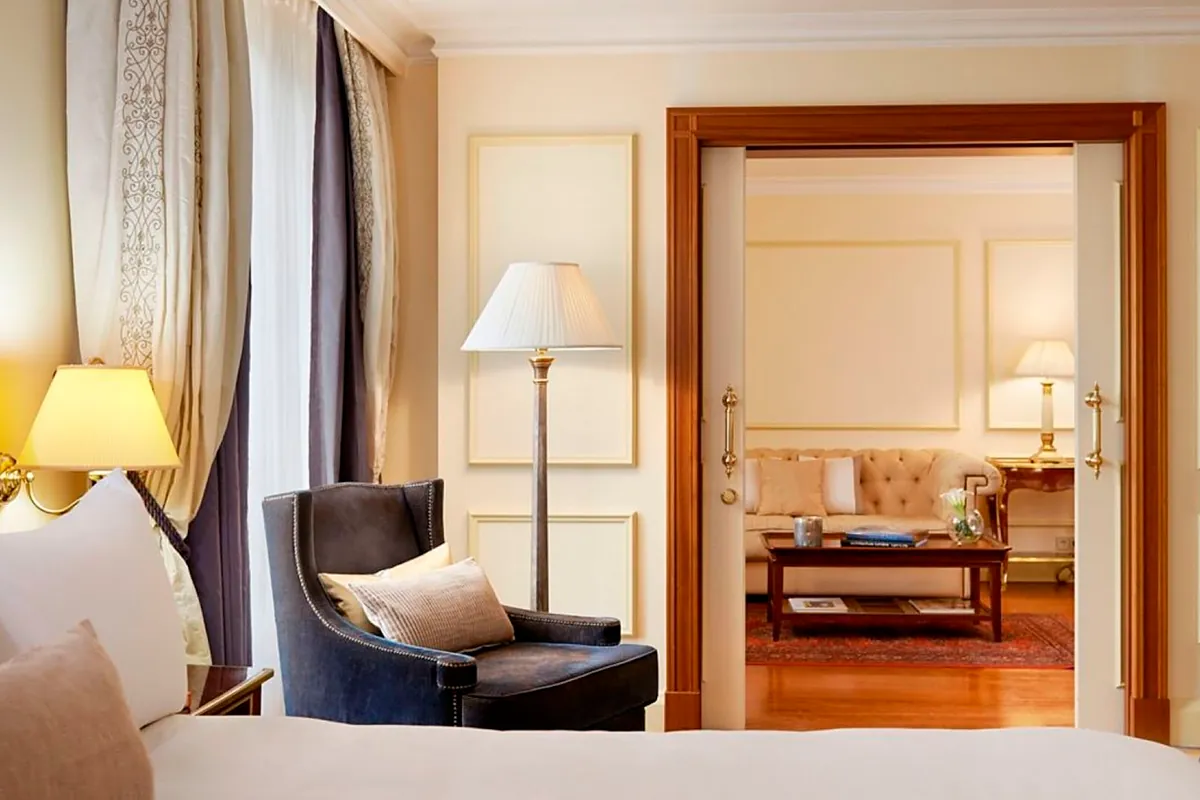 Hoteles que quieren estar en el 'front stage' de los festivales