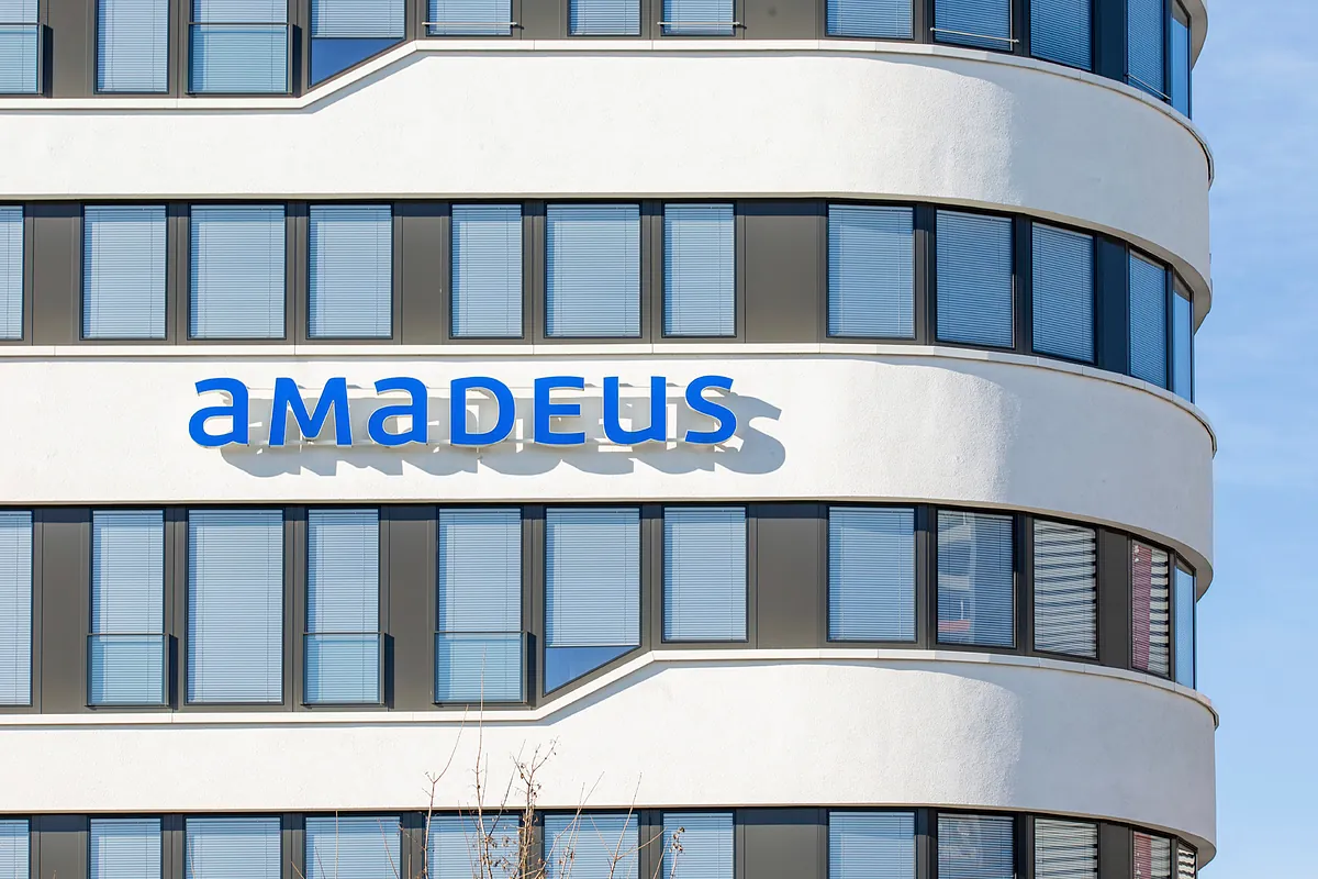 Amadeus respira en Bolsa tras la salida de inversores bajistas