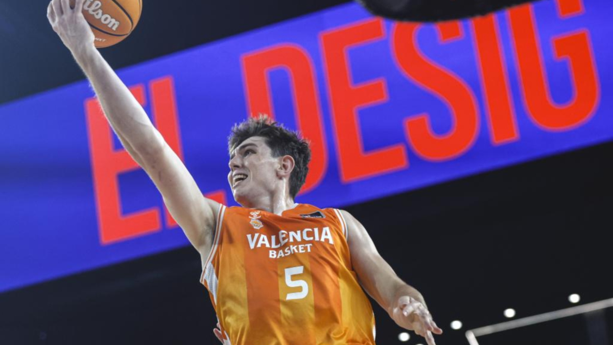 De Larrea, elegido por los Lakers, pasa por los Knicks... y acaba en los Mavs<br>
