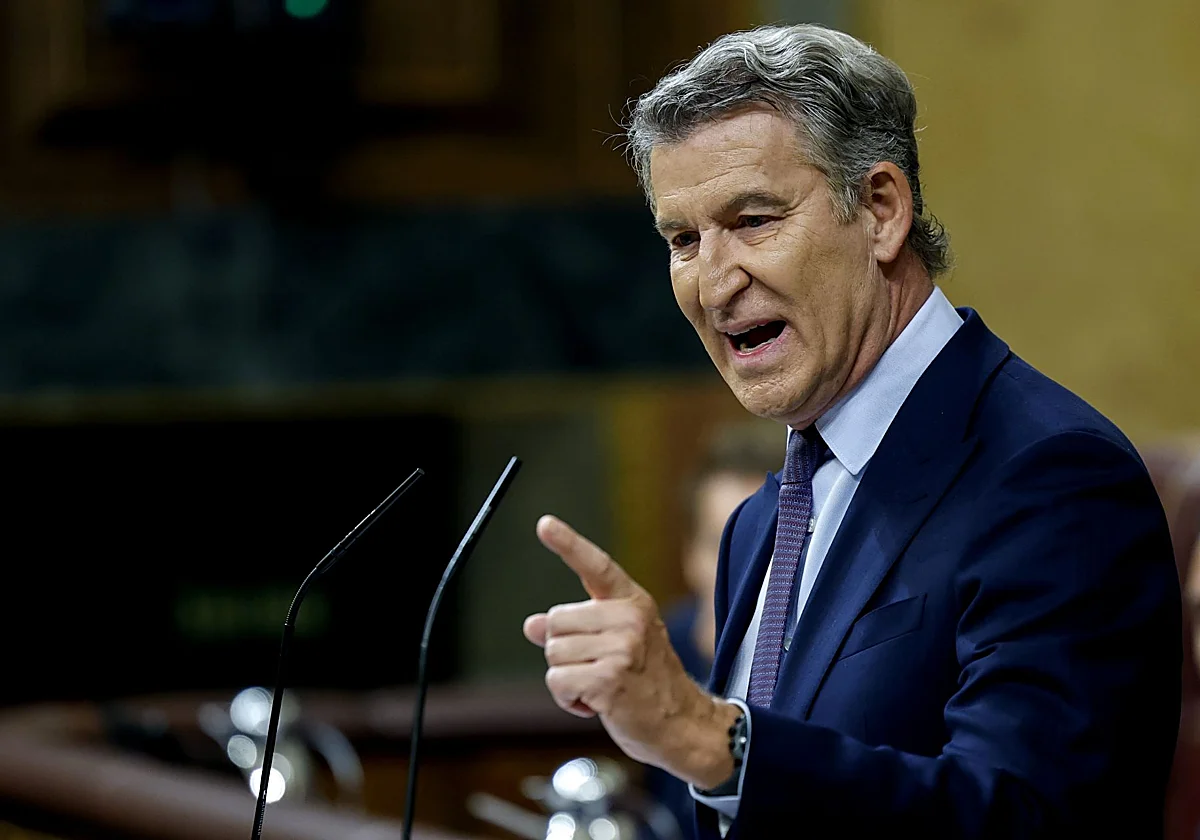 Feijóo acusa a Sánchez de ser el «nexo político corruptor» y colocar el Estado «en manos de gentuza»