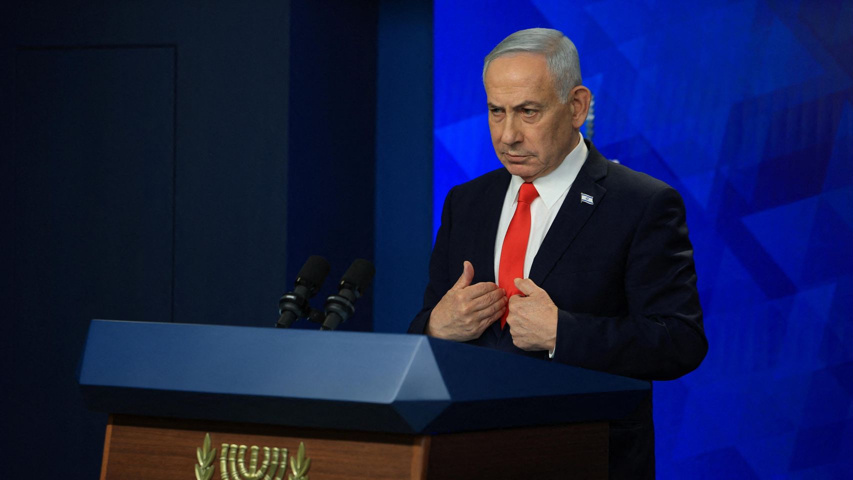 Netanyahu equipara a la Fiscalía israelí con la Stasi en su juicio por corrupción y dice que es propia de un "Estado policial"