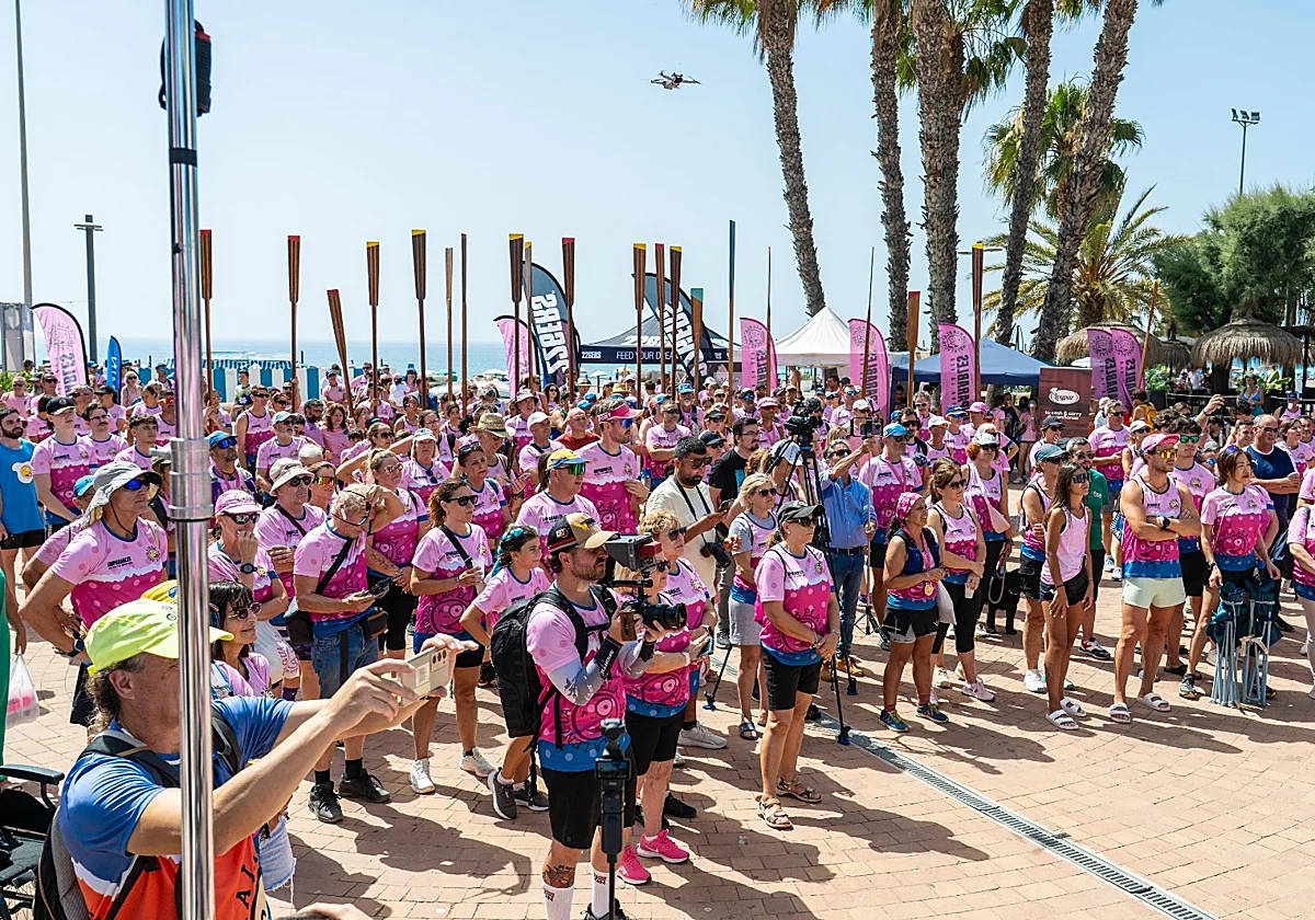 Más de 2.000 personas se unen en Torre del Mar contra la ELA durante 24 horas