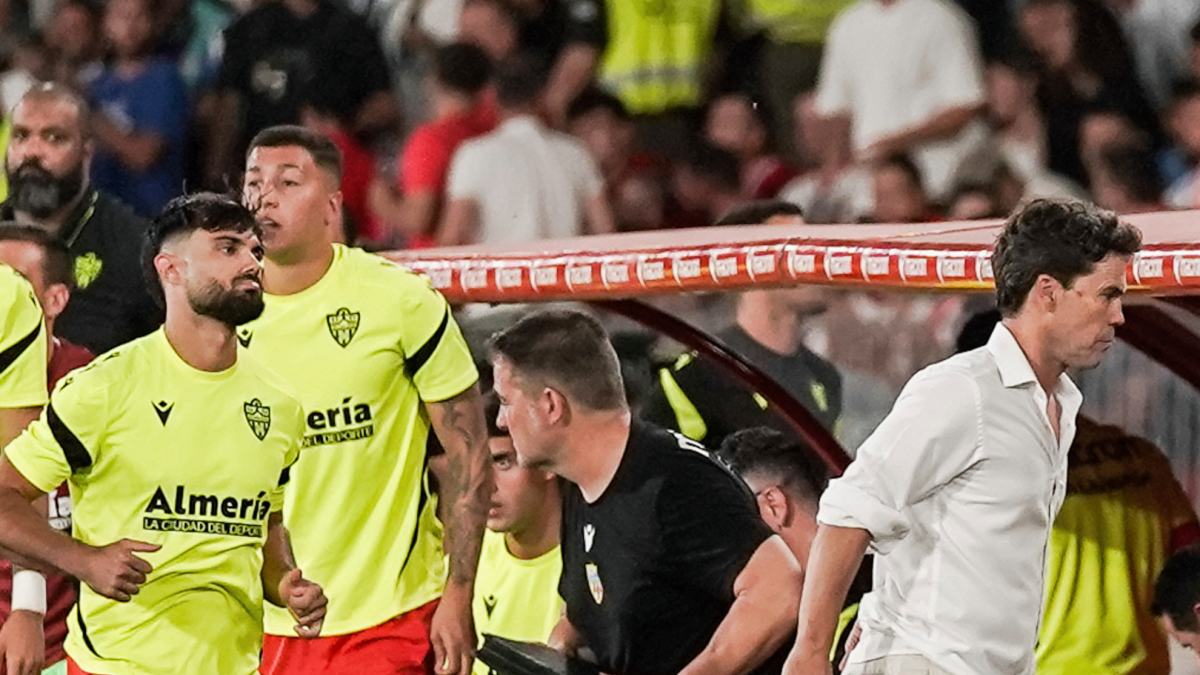 Revolución en el banquillo del Almería: Rubi será cesado y el club anunciará a su sustituto
