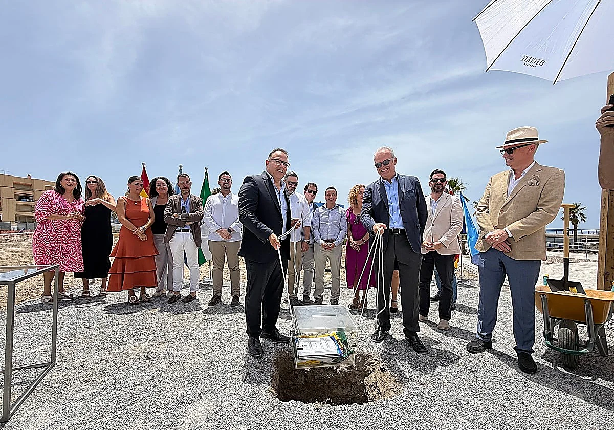 Symbolic first stone laid as construction of five-star hotel gets under way in La Herradura