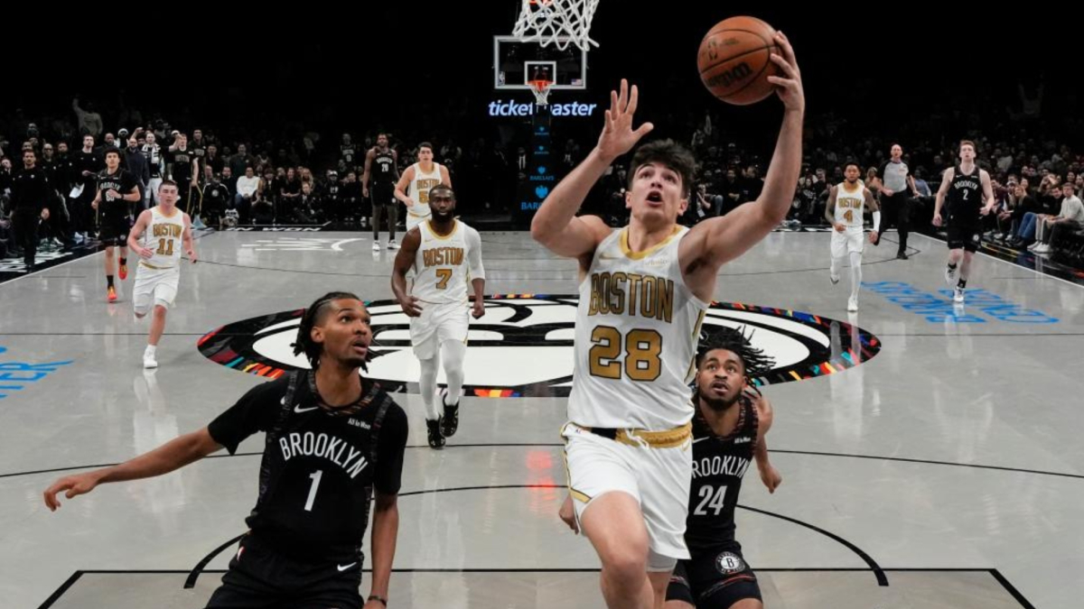 Hugo González, Mejor jugador nacional en competición internacional gracias a su buen debut en la NBA
