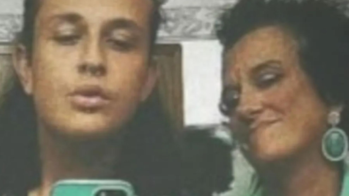 Un hombre mata a su mujer y a su hijo: "Mejor estar muerto que ser gay"