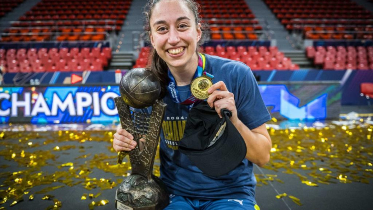 Una base que no se cansa de sentar cátedra: Maite Cazorla repite como Mejor Jugadora Internacional