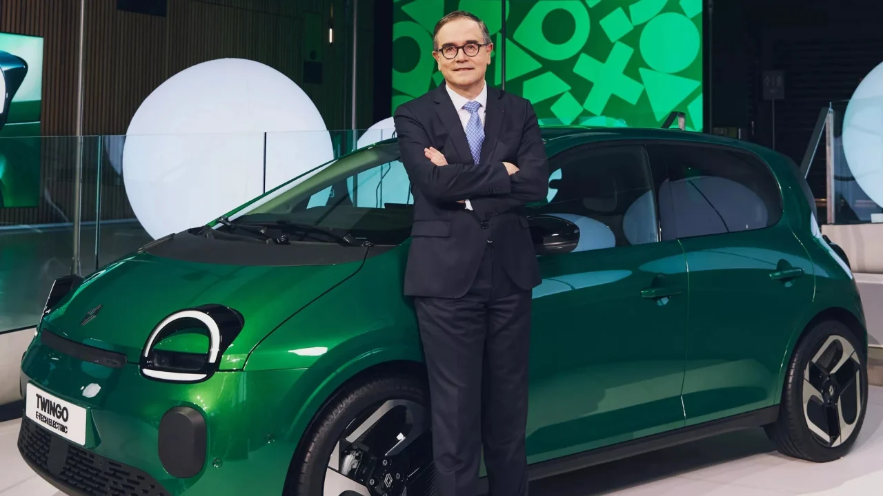 Renault se suma a los recortes: hasta 800 empleos en la cuerda floja