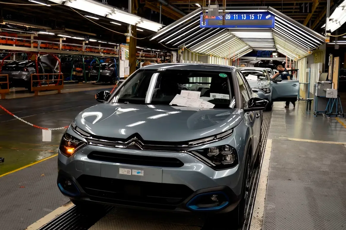 Stellantis plantea un ERE para 175 empleados en Madrid, pero el futuro de la planta sigue "garantizado"