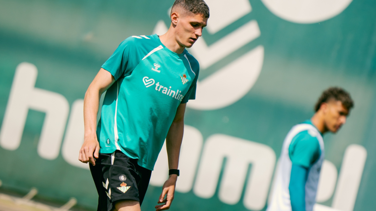 El Betis y el Sporting de Portugal cierran el traspaso de Altimira