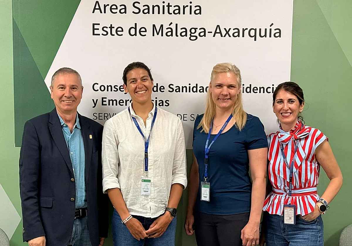 Profesionales de Italia y Letonia conocen el modelo sanitario público de la Axarquía
