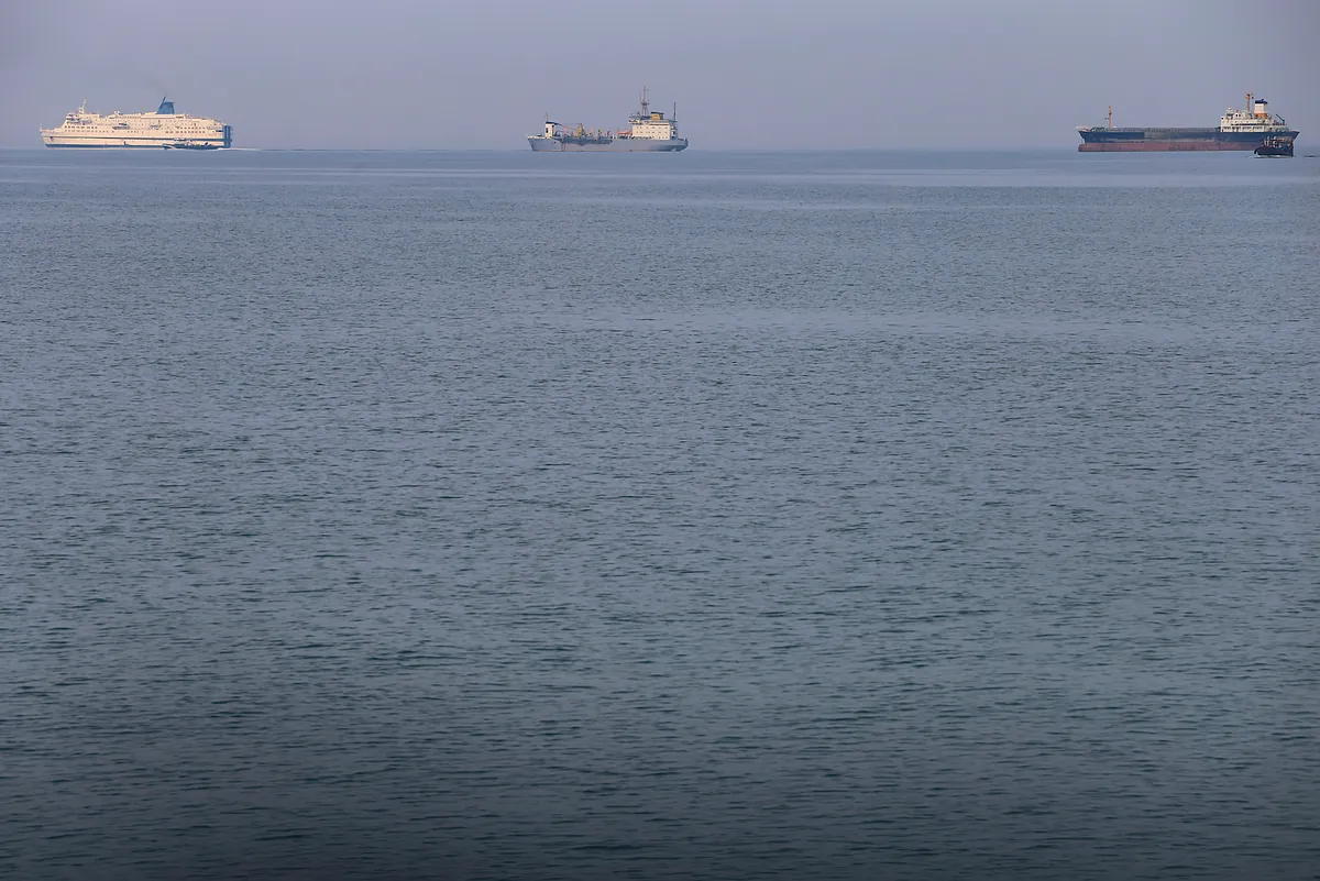 La paz de Trump en Ormuz amenaza seis siglos de libertad en los mares