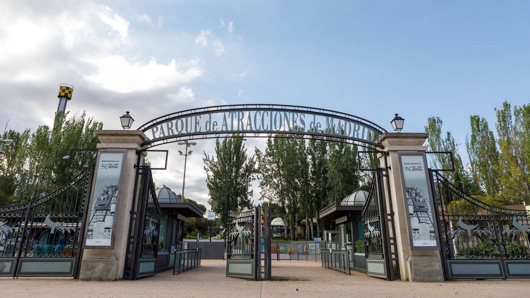 El Parque de Atracciones saldrá a concurso público tras 58 años siendo gestionado por el grupo que tiene la Warner y el Zoo