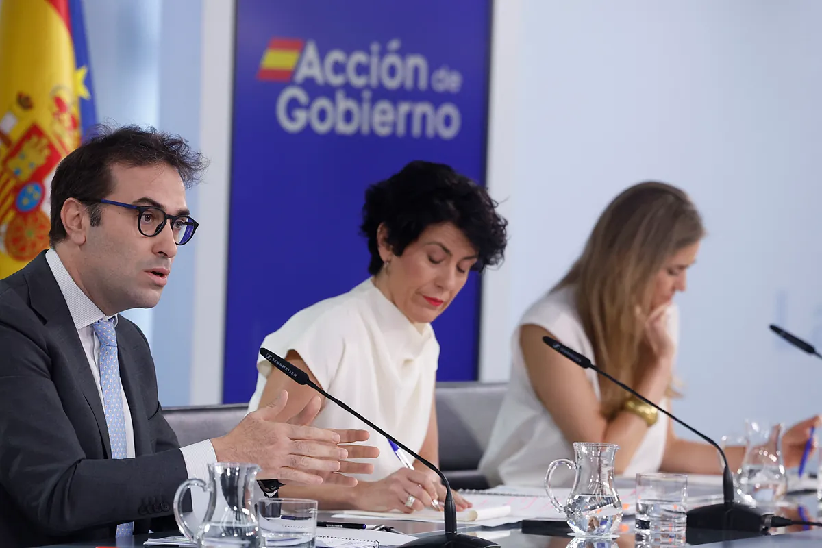 El Gobierno reduce las rebajas temporales a la gasolina y mantiene las ayudas sectoriales