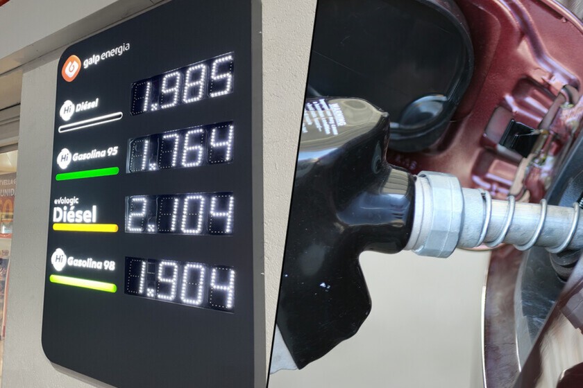 Llenar el depósito este verano ya no costará lo mismo: el Gobierno prorroga las ayudas al combustible, pero las eliminará progresivamente