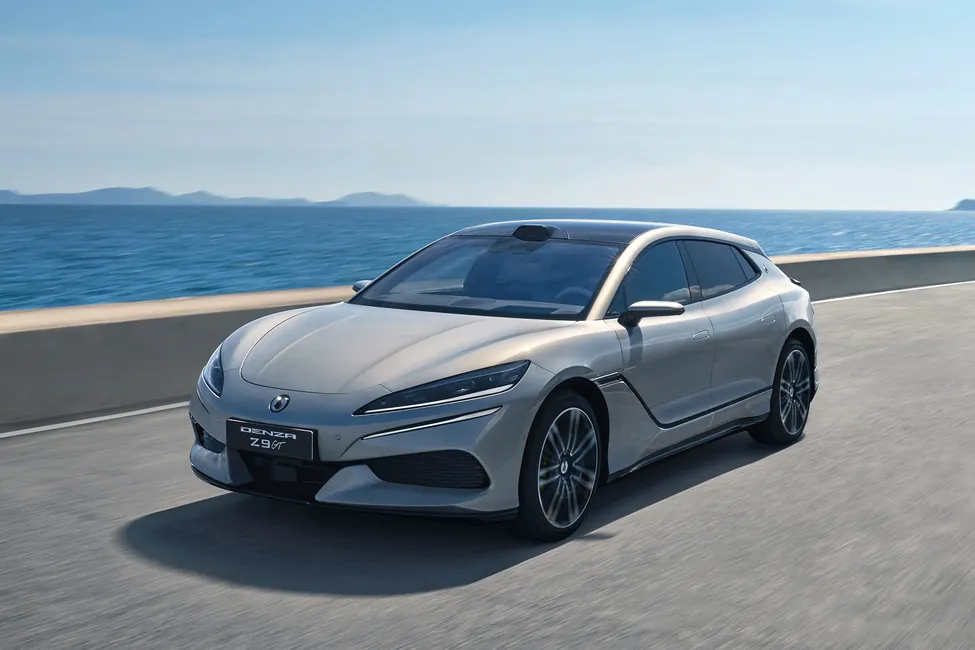 Denza, la marca prémium de BYD, aterriza en España con red comercial propia y la tecnología por bandera
