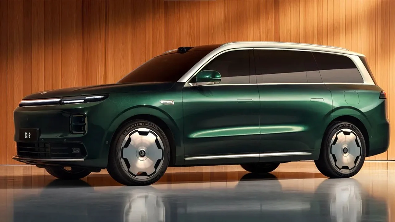 El nuevo Leapmotor D19 apunta al lujo de Maybach, promete hasta 1.300 km de autonomía… y cuesta como un RAV4