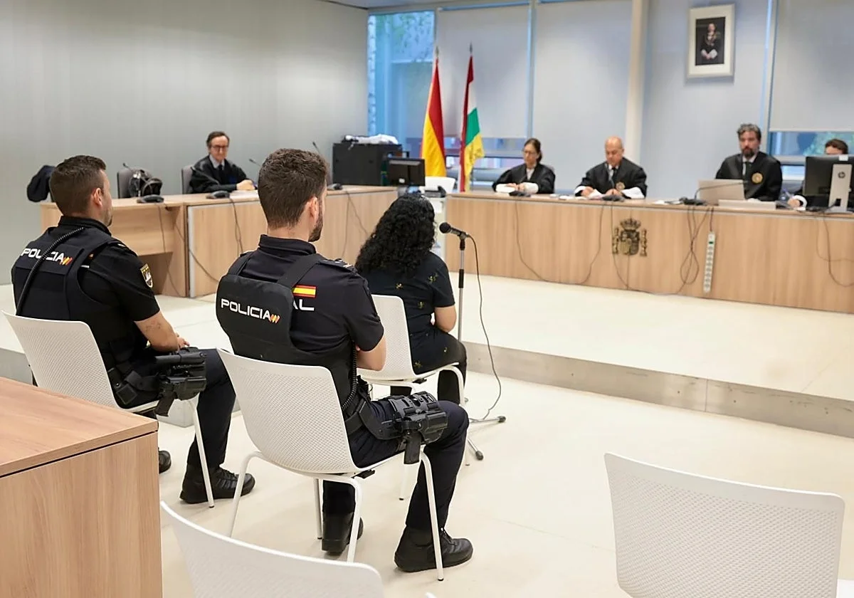 Cárcel para la mujer acusada de morder e intentar sacar un ojo a otra en Logroño