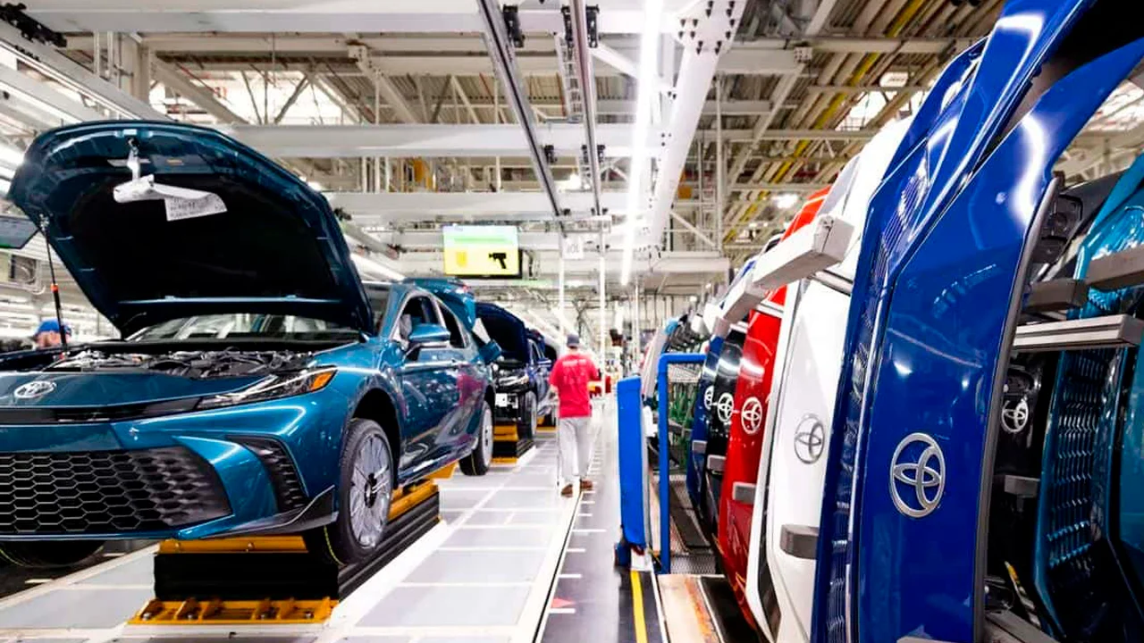 Toyota sorprende con un aviso inédito, reconoce que sus coches fabricados en Estados Unidos pueden tener peores acabados