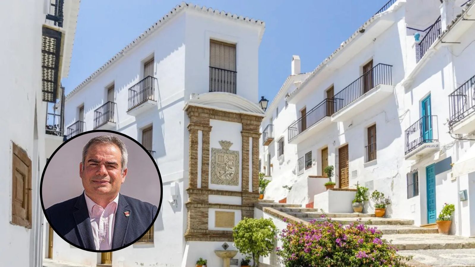 Alejandro, el alcalde del PSOE de Frigiliana defensor de la "honestidad" investigado por prevaricación y malversación