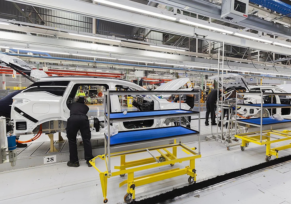 La automoción europea busca competitividad ante el asalto chino