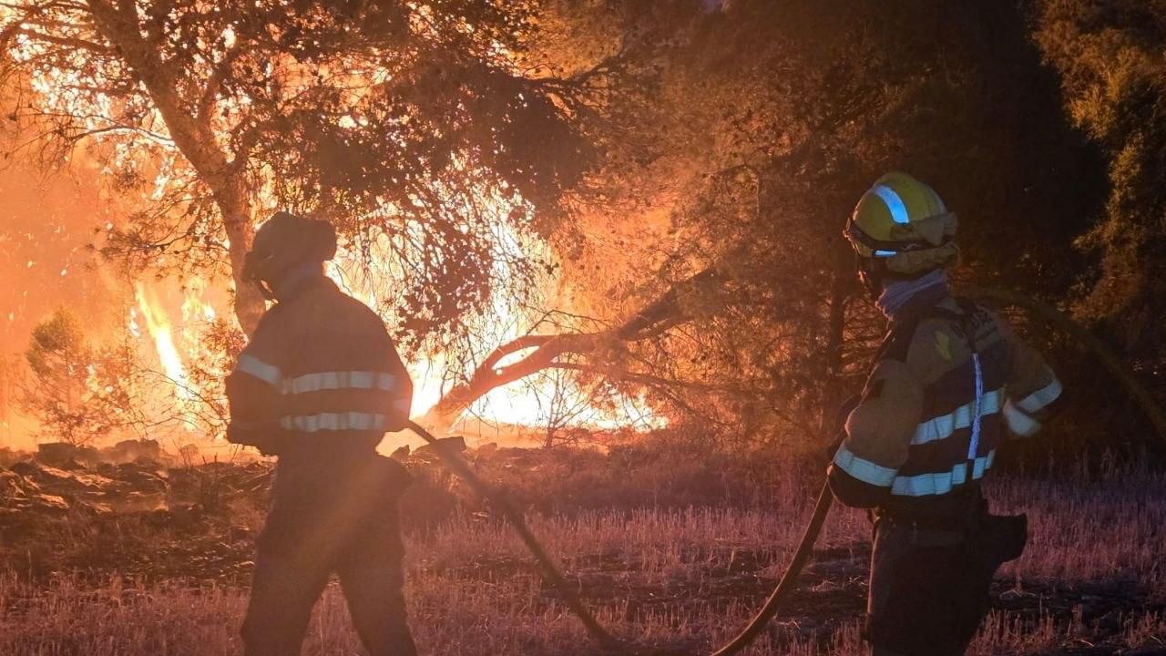 El incendio forestal en Leciñena presenta una "evolución favorable" y afecta ya a alrededor de 2.200 hectáreas