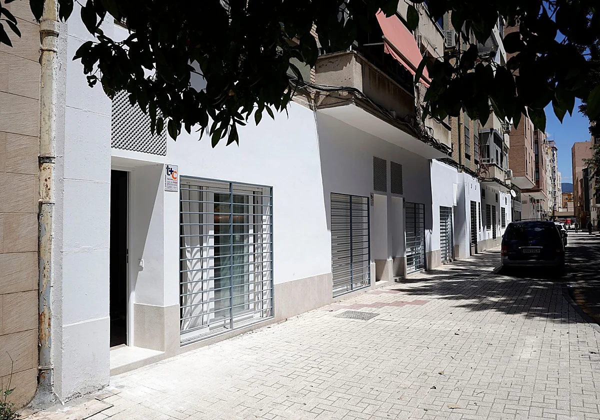 Málaga pondrá nuevas condiciones de espacio a la conversión de locales en viviendas