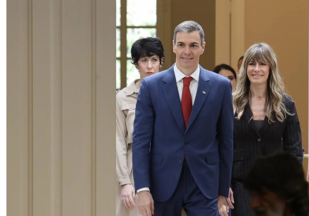Las acusaciones se niegan a que Begoña Gómez pueda acompañar a Sánchez a la cumbre de la OTAN