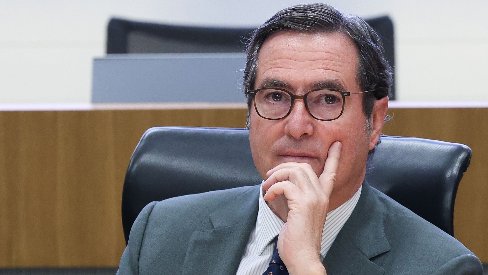 Garamendi convoca elecciones a la presidencia de la CEOE para el 1 de octubre con la incógnita de si tendrá rivales