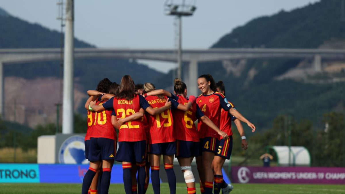 España desarma a Islandia y acaricia las semifinales