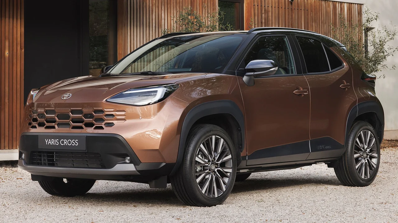 El nuevo Toyota Yaris Cross 2027 ya tiene precios, llega el SUV híbrido con aspecto de RAV4 mini y equipamiento mejorado