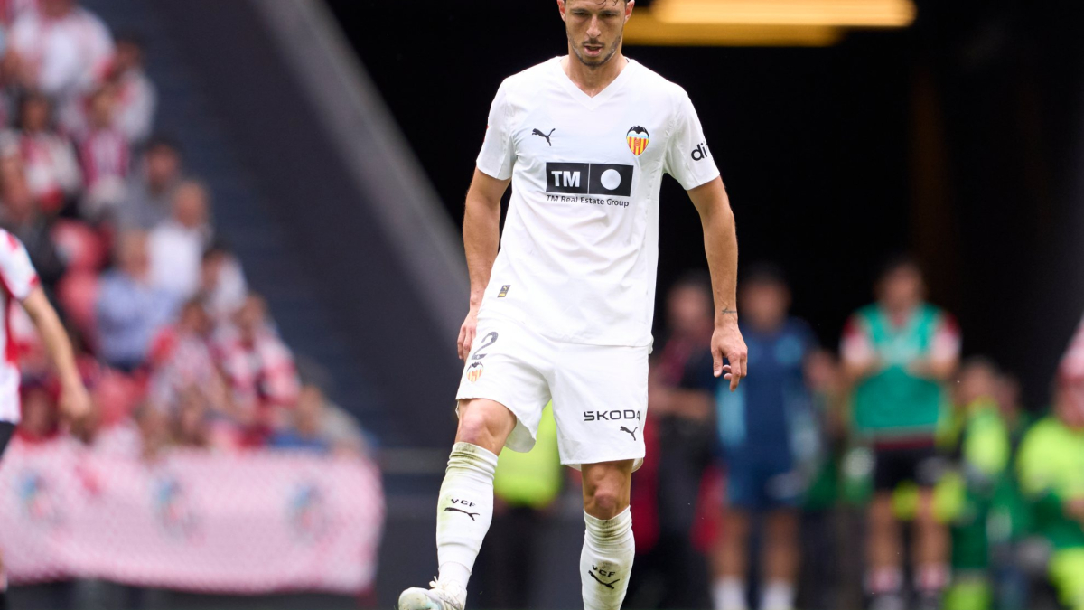 Guido Rodríguez acepta la oferta del Valencia y firmará hasta 2028 con una temporada opcional
