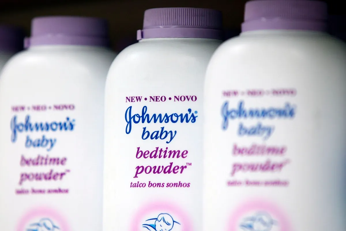 Un tribunal de EEUU condena a J&J a pagar 1.280 millones por sus polvos de talco