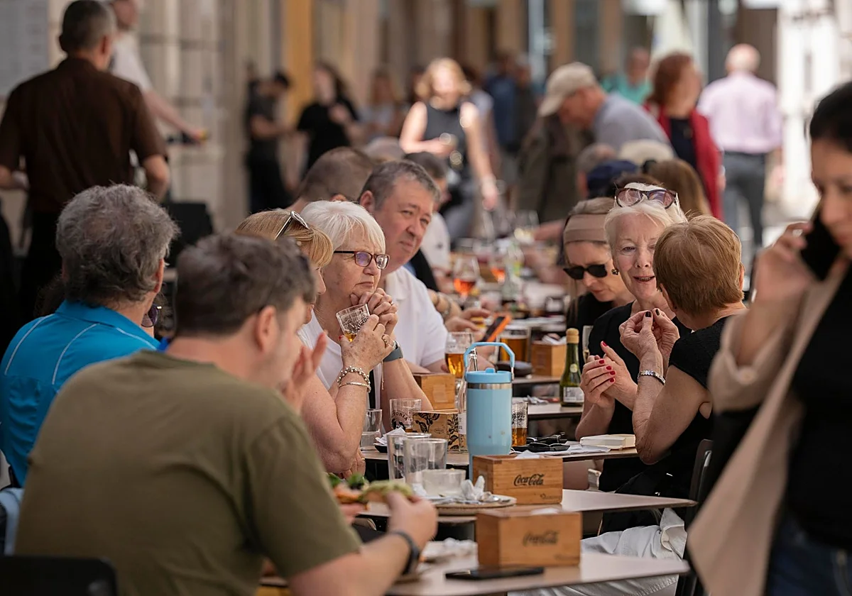Los turistas extranjeros gastan la cifra récord de 7.800 millones en Andalucía hasta mayo