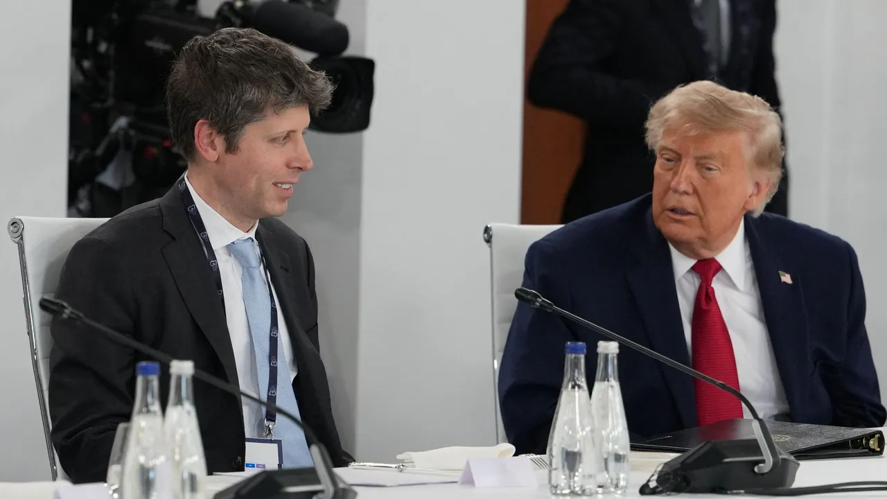 Ante las presiones de Trump, OpenAI podría ceder hasta el 5% de su negocio al gobierno de EE UU