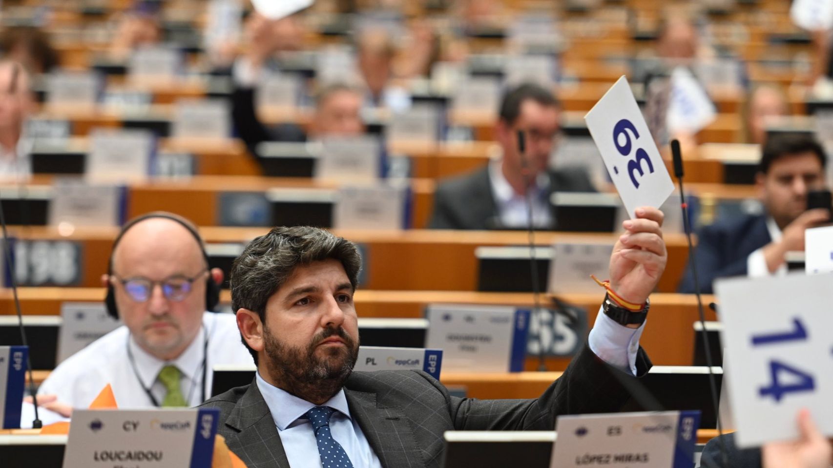 Miras reclama en Bruselas "un fondo específico" para la pesca: "Es imprescindible para el futuro del sector"